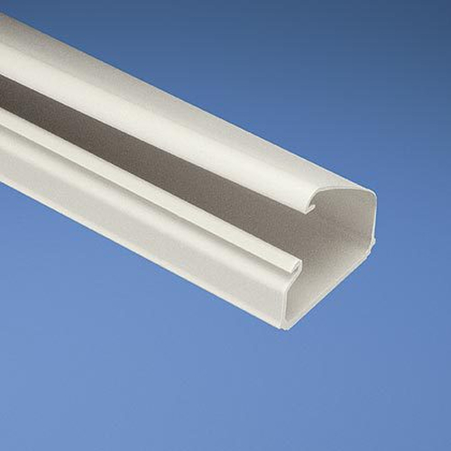 Canaleta LD10 de PVC ra­gido, con cinta adhesiva para instalacia³n sin herramientas, de 38.4 x 24 x 1828.8 mm, Color Blanco Mate